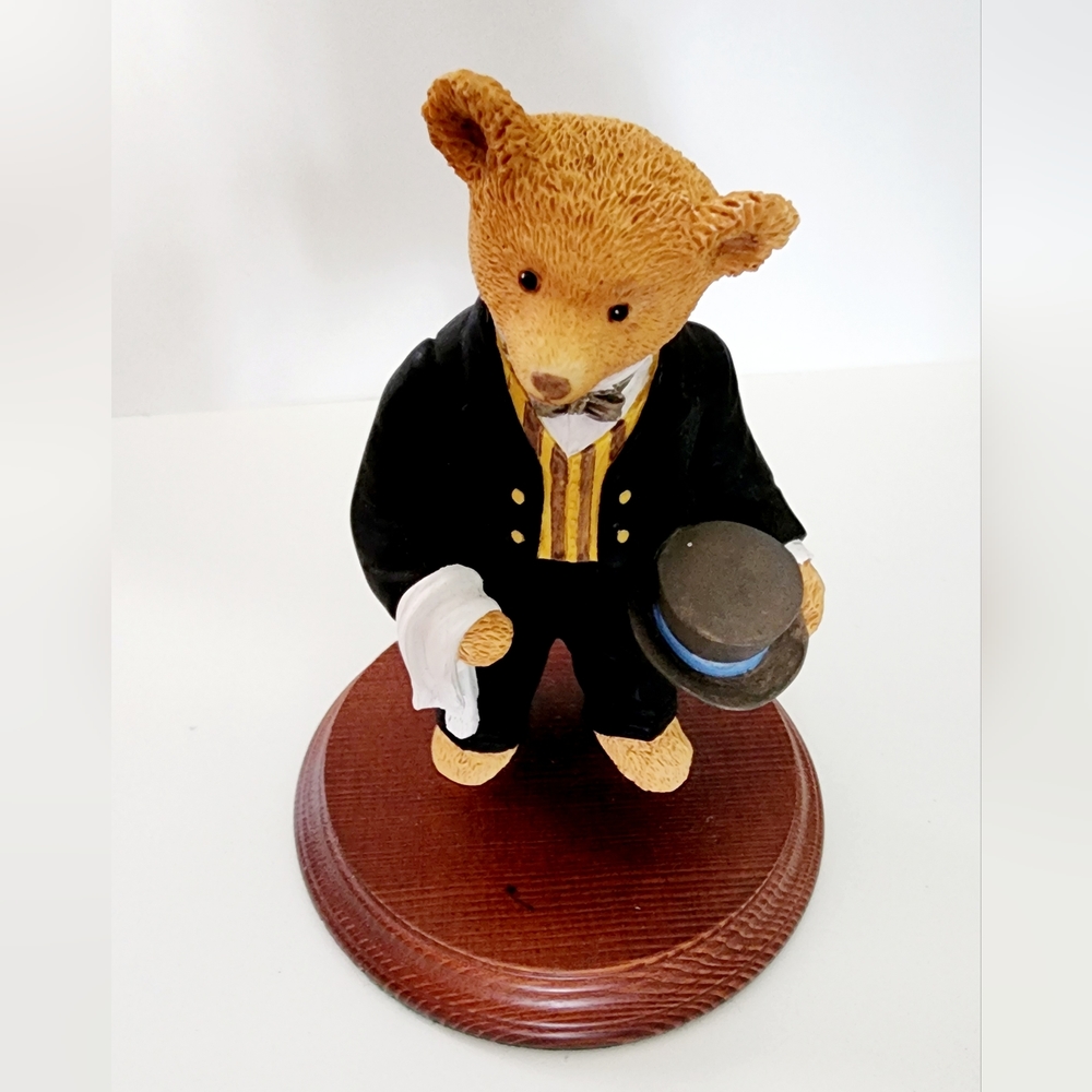 THE UPSTAIRS DOWNSTAIRS BEARS